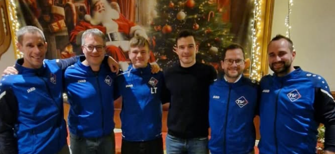 Ohne sie geht nichts: Unsere Schiedsrichter des TV Oyten.